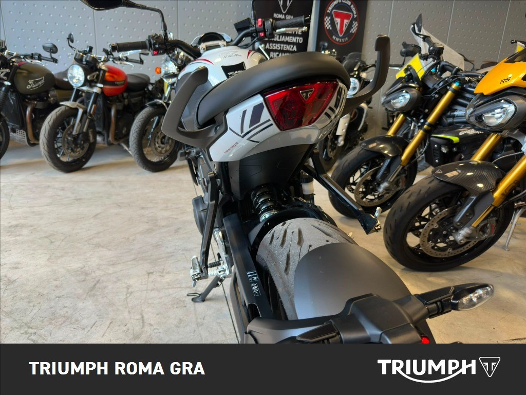 TRIUMPH Trident 660 Triple Tribute Abs