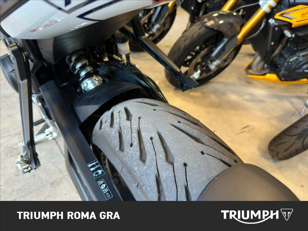 TRIUMPH Trident 660 Triple Tribute Abs