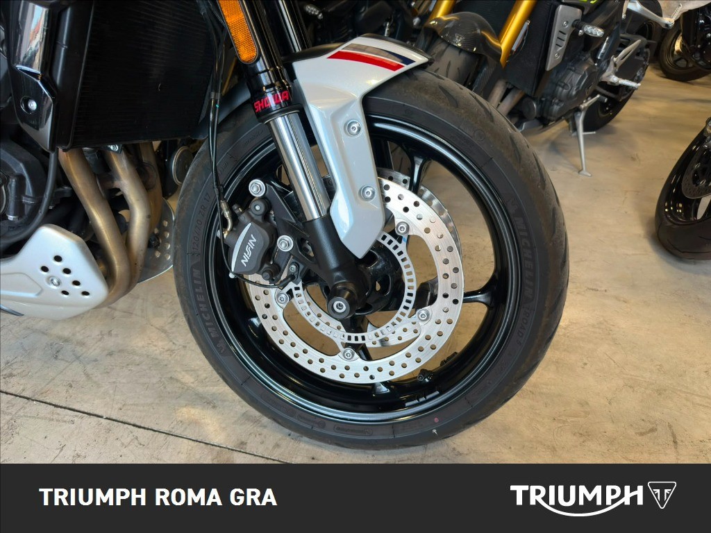 TRIUMPH Trident 660 Triple Tribute Abs