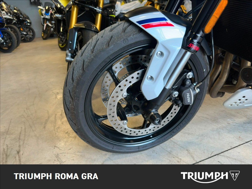TRIUMPH Trident 660 Triple Tribute Abs