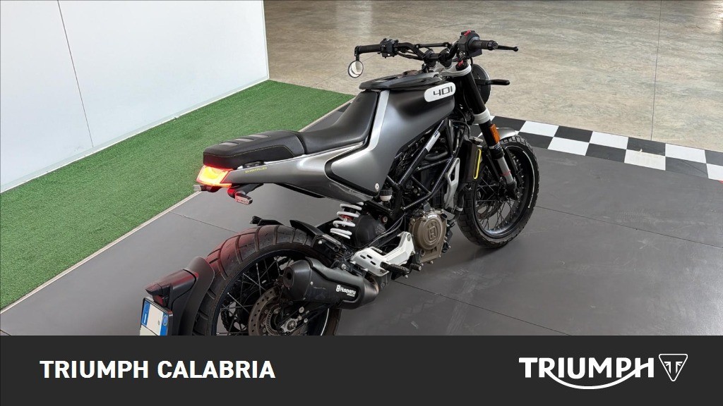 HUSQVARNA Svartpilen 401 4T