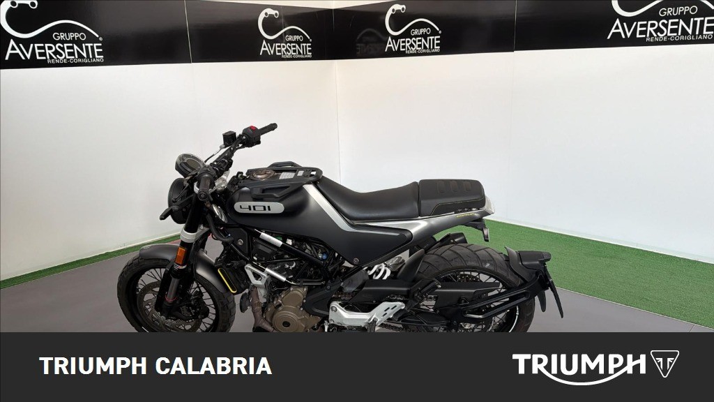 HUSQVARNA Svartpilen 401 4T