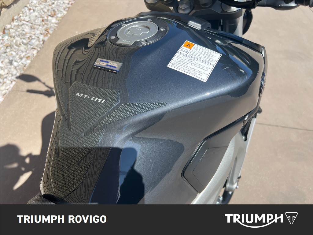 YAMAHA MT-09 850 Abs