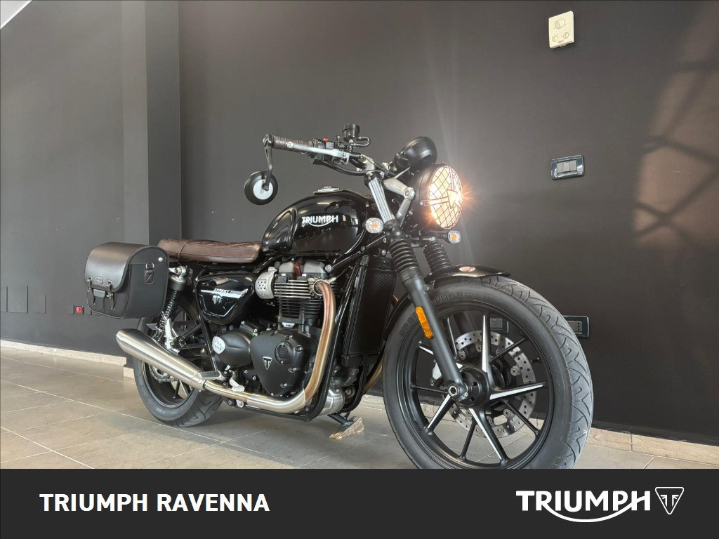TRIUMPH Street Twin 900 