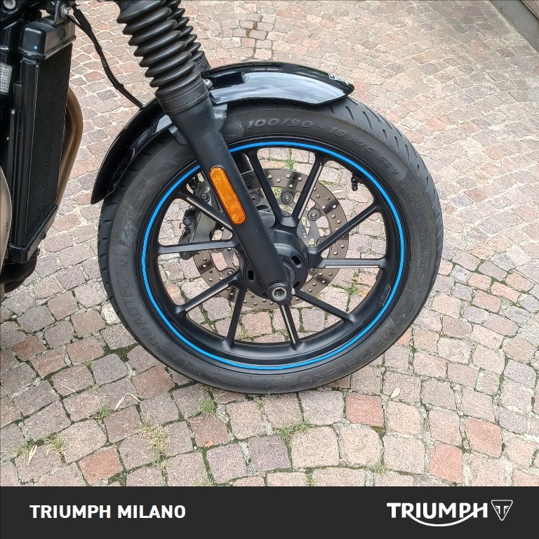 TRIUMPH Street Twin 900 
