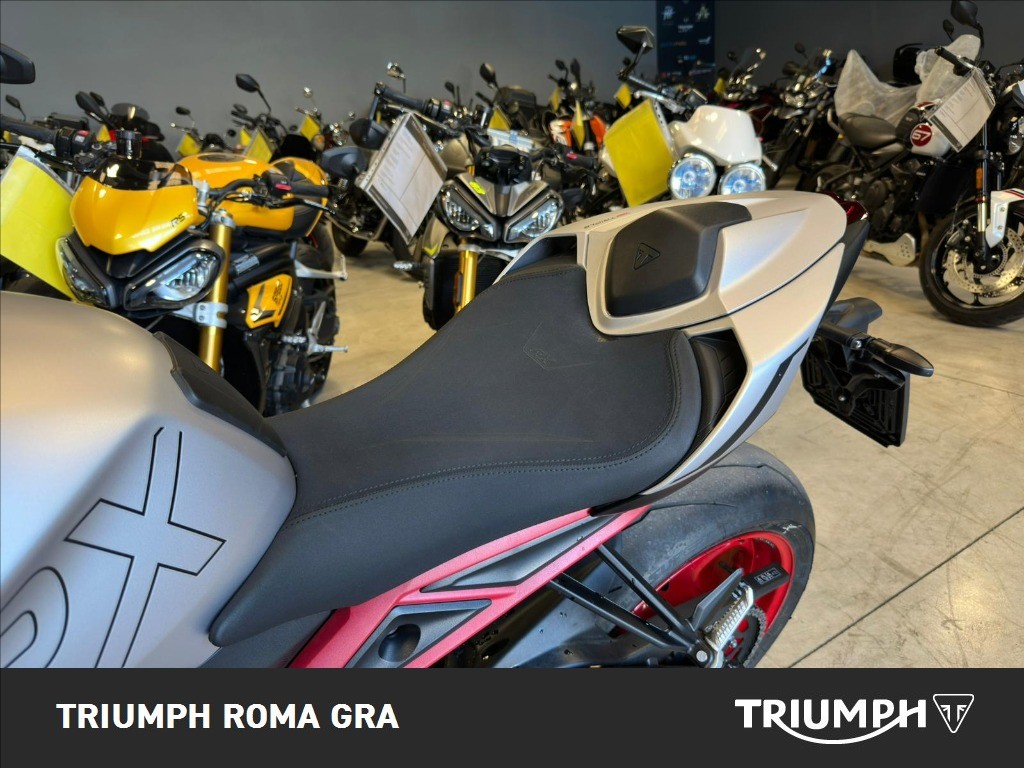 TRIUMPH Street Triple 765 RX