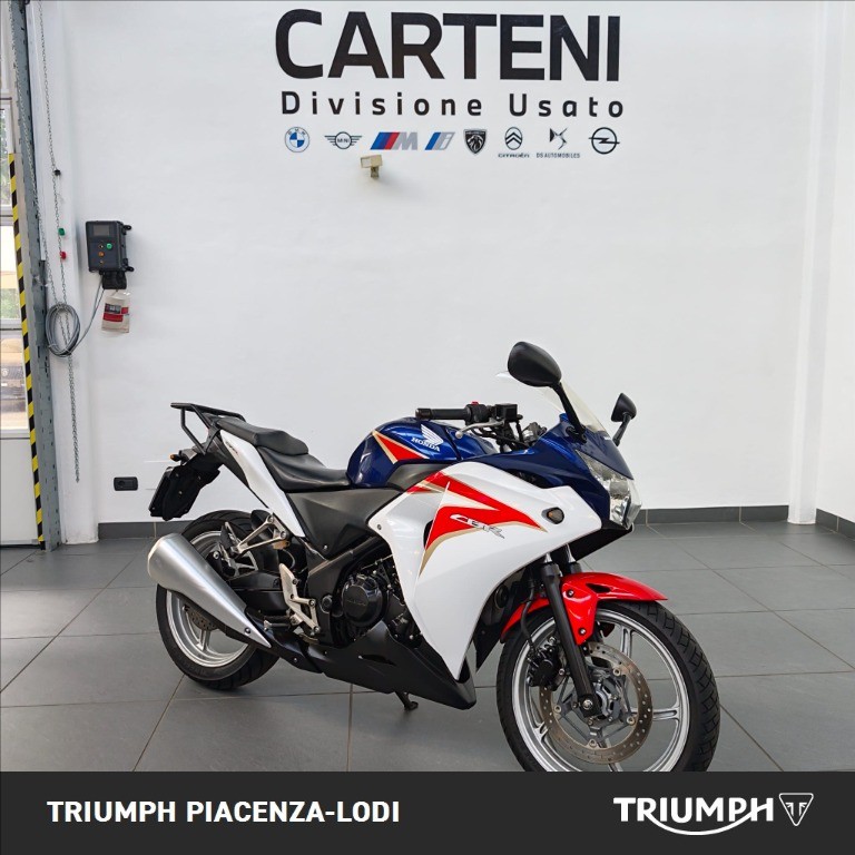 HONDA CBR 250 R 