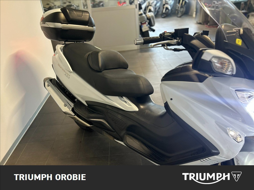 SUZUKI Burgman 650 AN ie Executive Abs