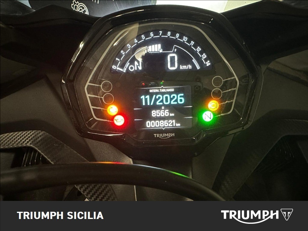 TRIUMPH Daytona 660 Abs