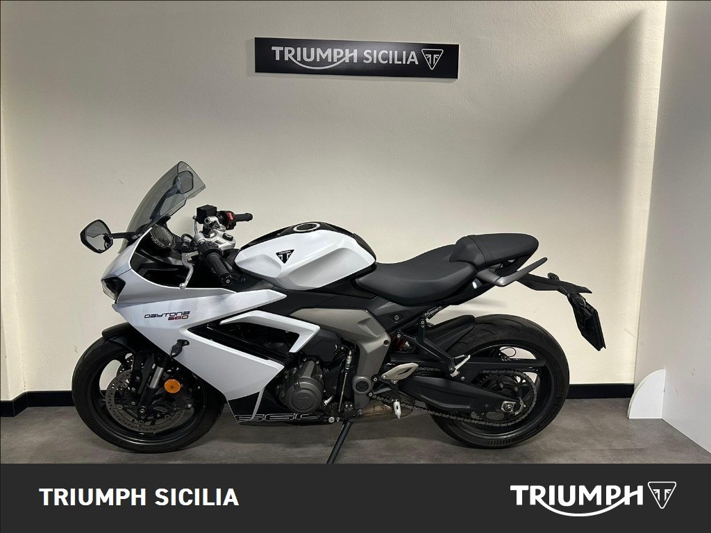 TRIUMPH Daytona 660 Abs