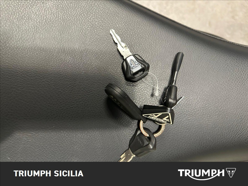 TRIUMPH Speed Twin 900 Abs