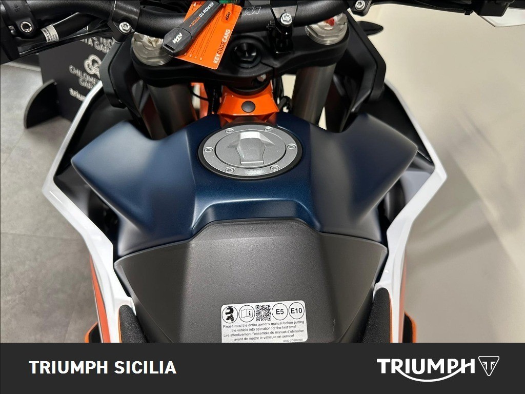 KTM 890 Adventure R