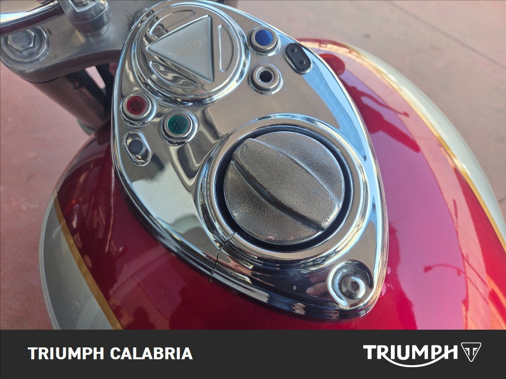 TRIUMPH America 865 Twin Tone