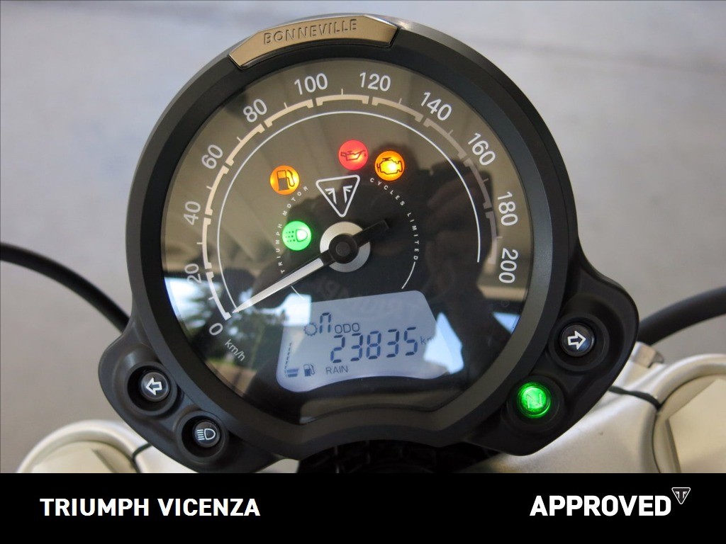 TRIUMPH Bonneville 1200 Speedmaster E5+