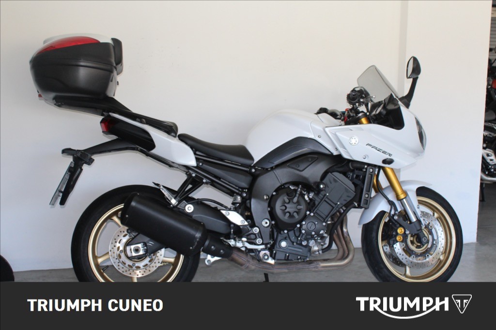 YAMAHA Fazer 8 780 