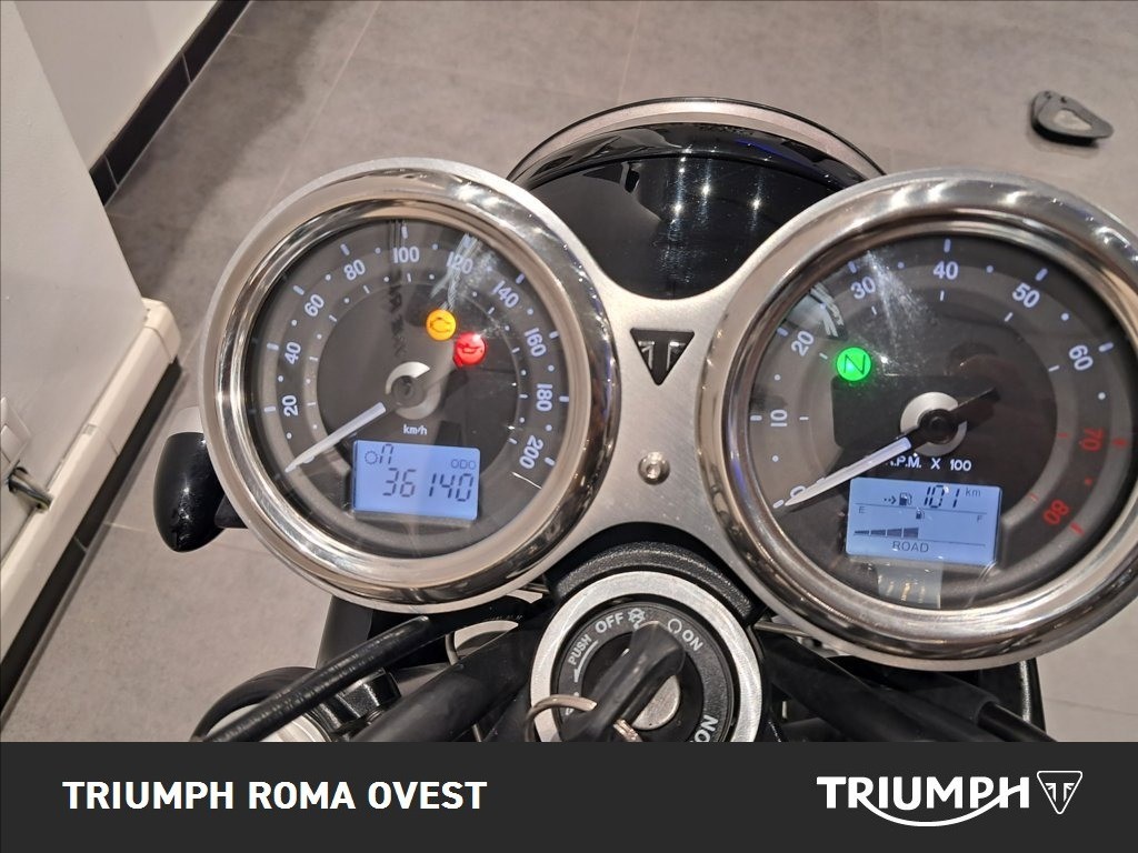TRIUMPH Bonneville 1200 T120 Black Abs