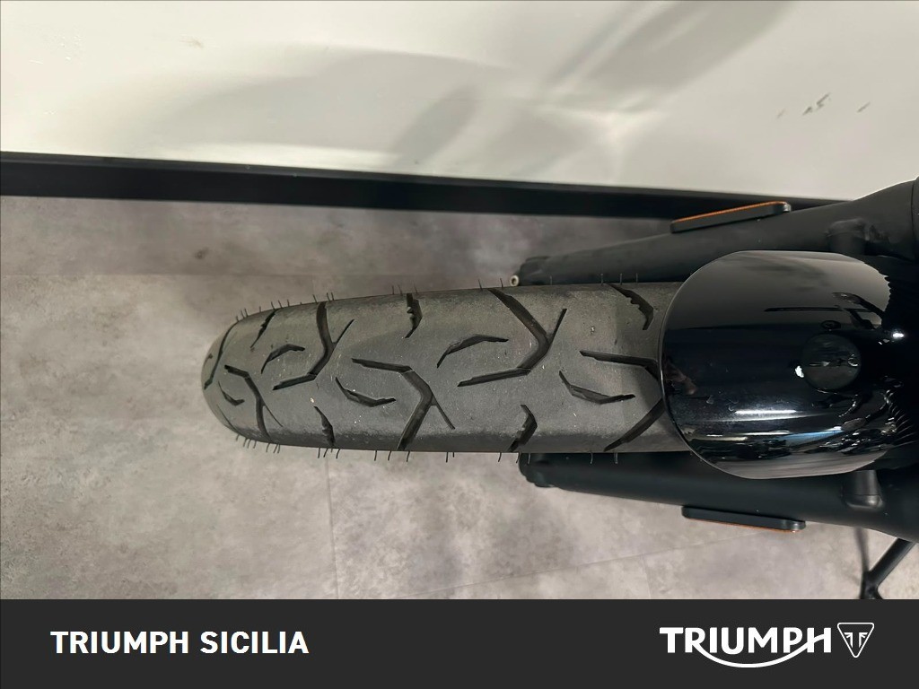 TRIUMPH Street Scrambler 900 