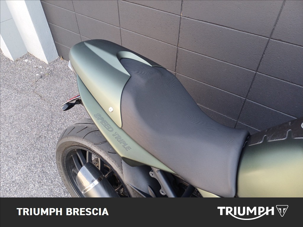 TRIUMPH Speed Triple 1050 