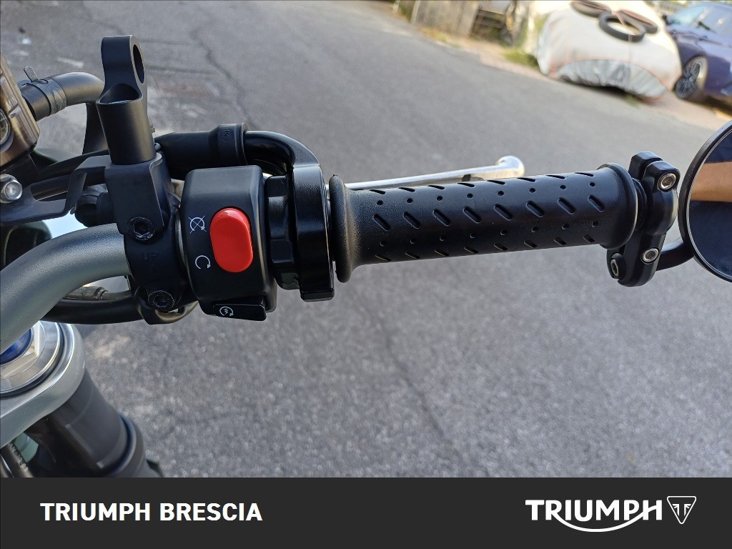 TRIUMPH Speed Triple 1050 