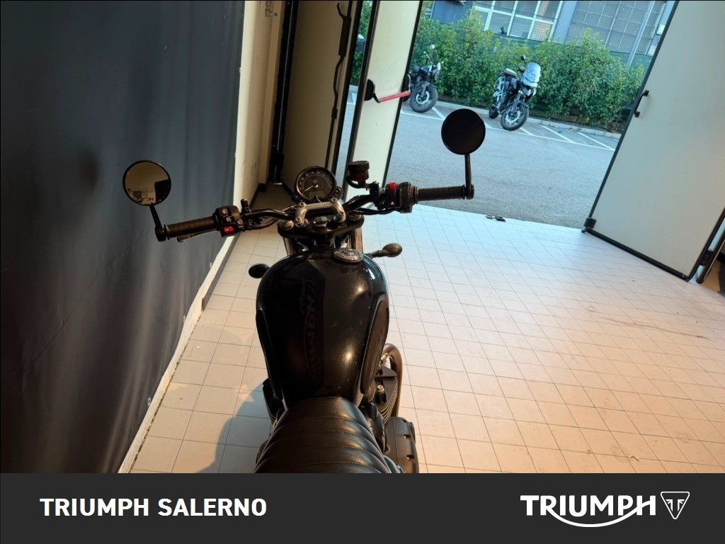 TRIUMPH Street Twin 900 