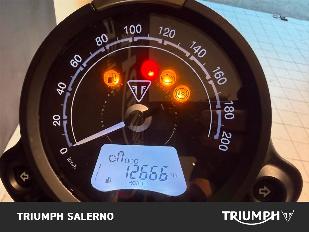TRIUMPH Street Twin 900  #1