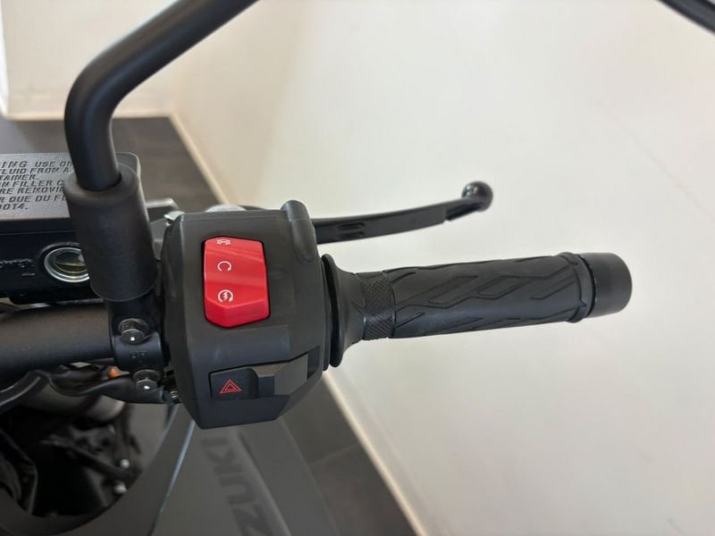 SUZUKI GSX-8S Abs E5