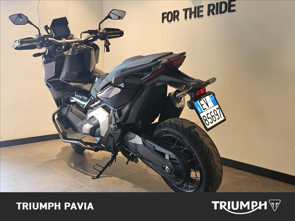 HONDA X-ADV 750 DCT Abs