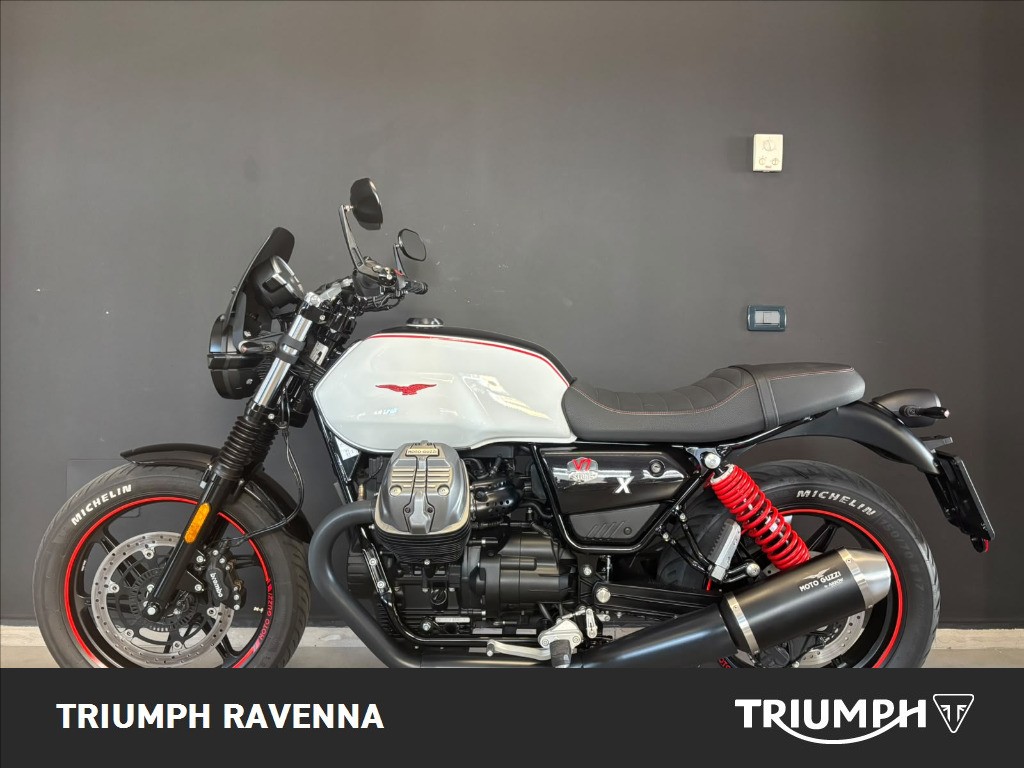MOTO GUZZI V7 850 Stone Ten Abs