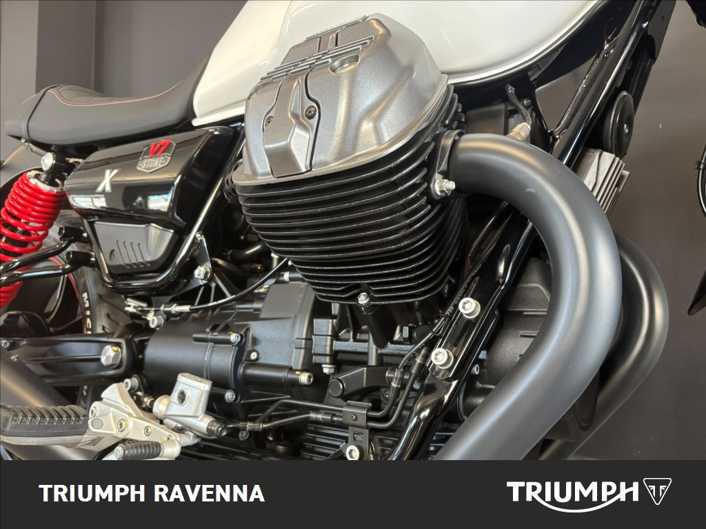MOTO GUZZI V7 850 Stone Ten Abs