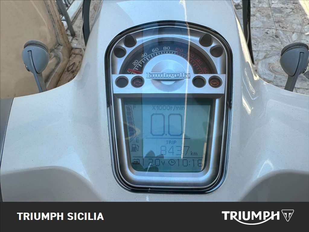 LAMBRETTA ITALIA V200 Special 