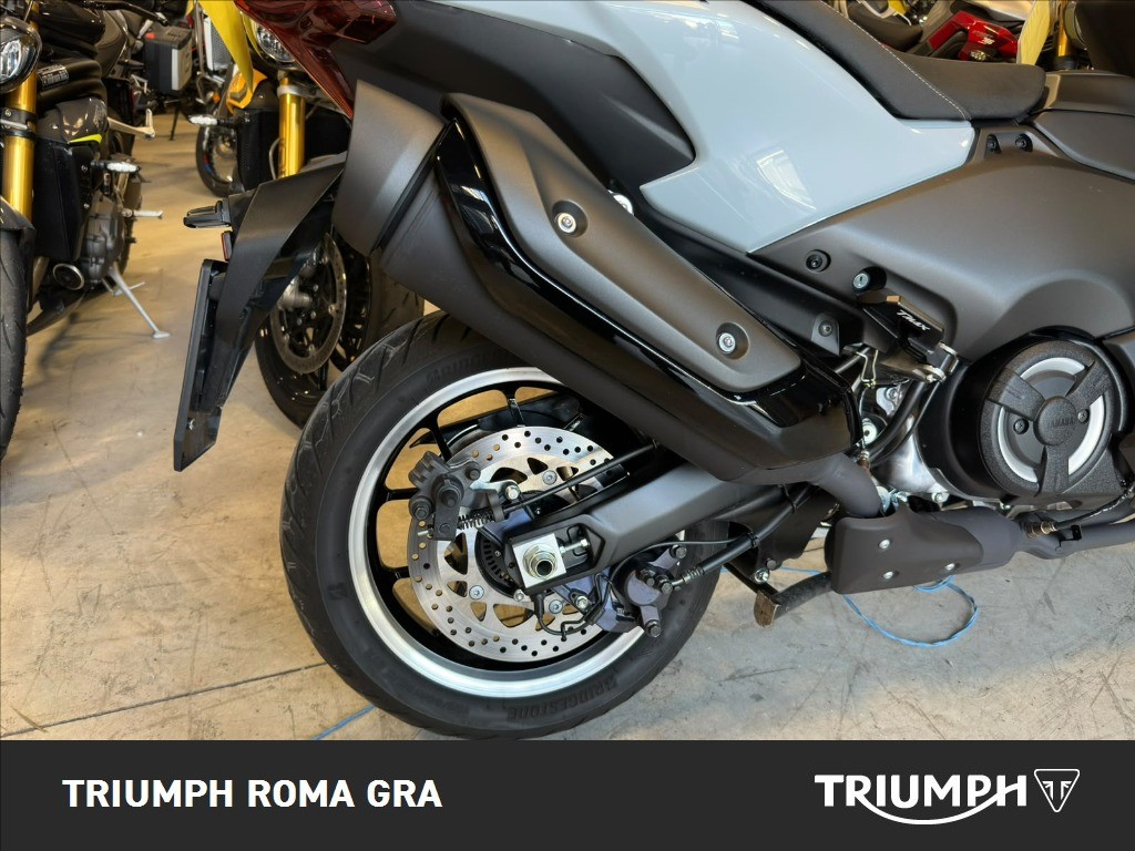 YAMAHA T-Max 560 Tech Abs #4
