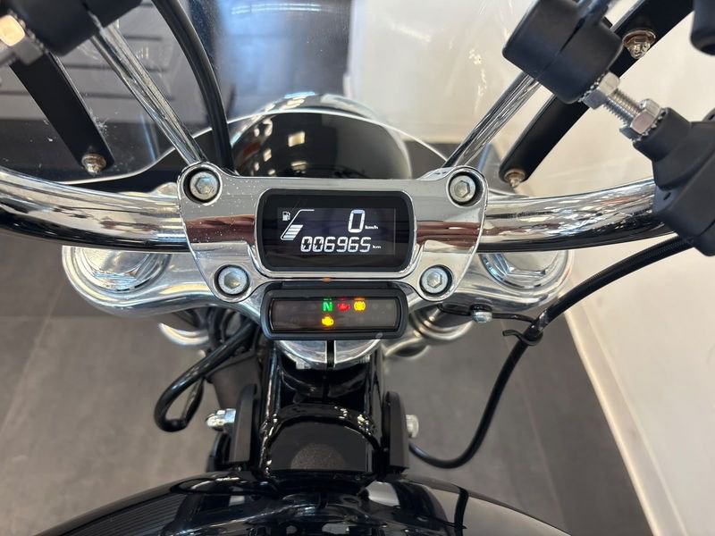 HARLEY-DAVIDSON Softail Standard 107 1745 1.8 Vivid Black