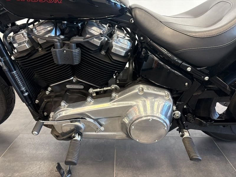 HARLEY-DAVIDSON Softail Standard 107 1745 1.8 Vivid Black