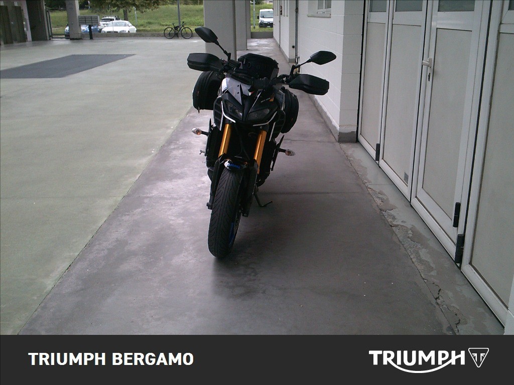 YAMAHA MT-09 850 SP Abs