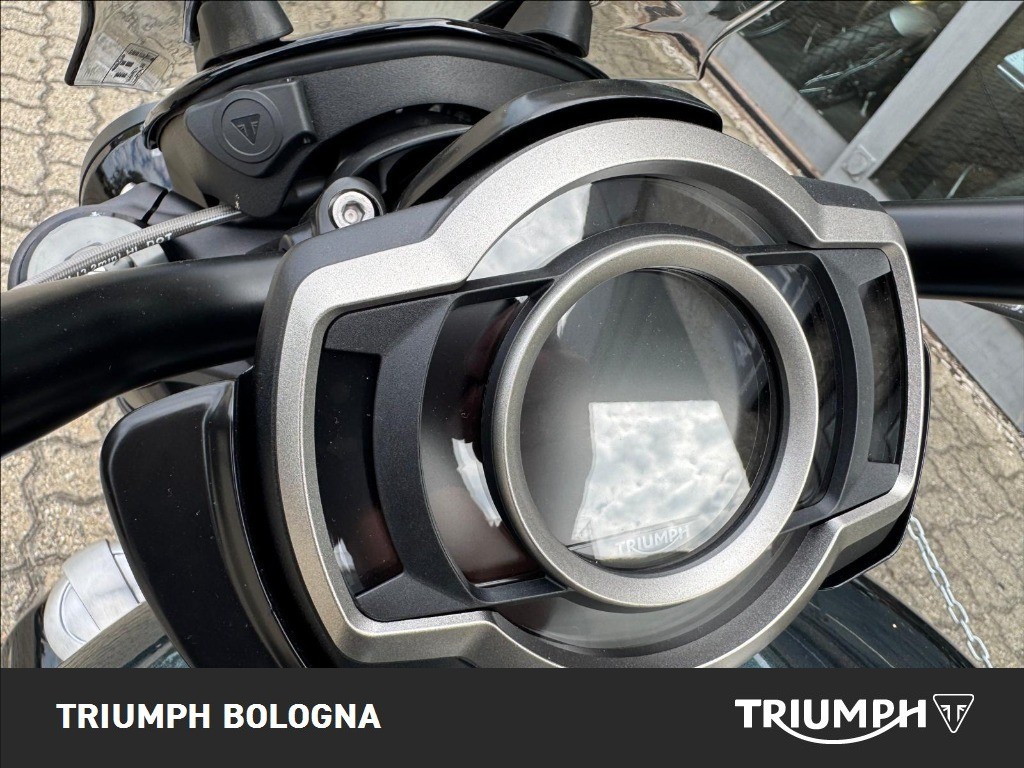 TRIUMPH Rocket III 2500 Storm GT