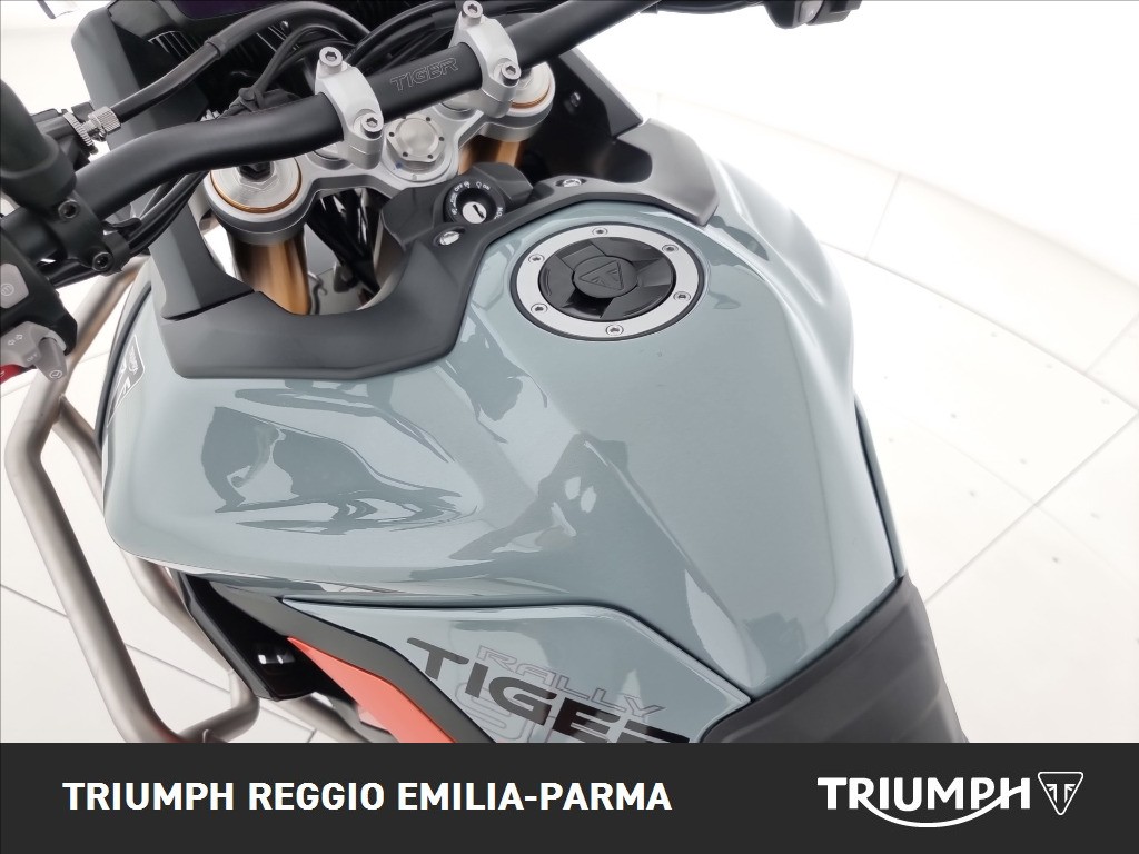 TRIUMPH Tiger 900 Desert Edition