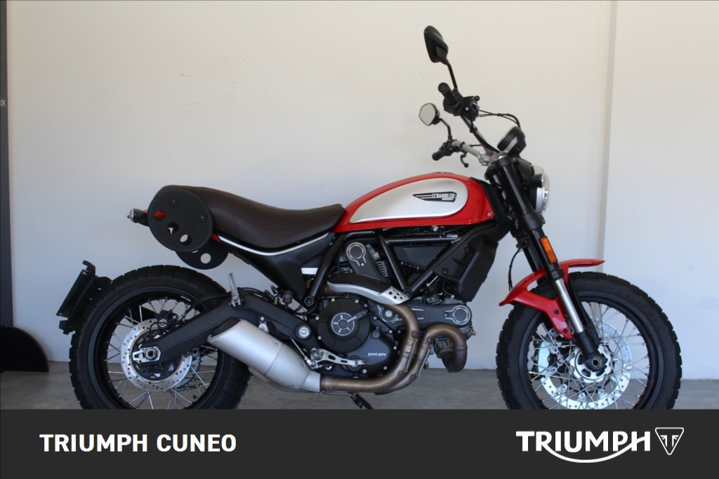 DUCATI Scrambler 800 Icon Red