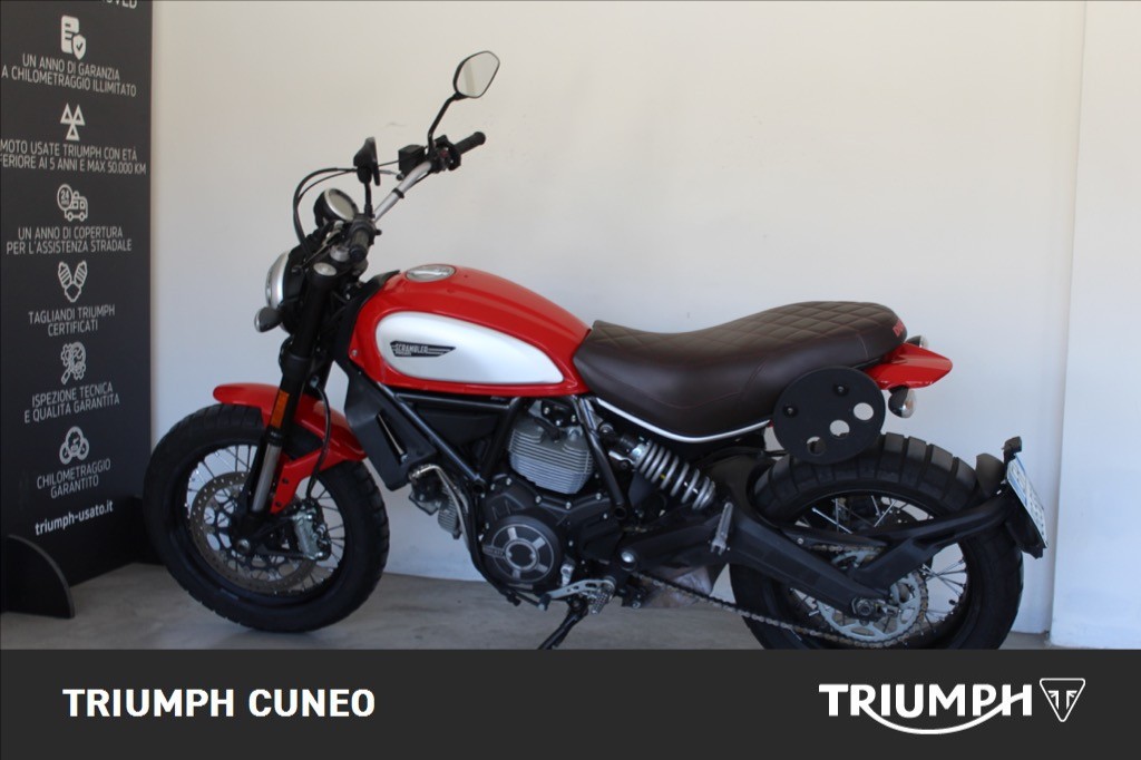 DUCATI Scrambler 800 Icon Red