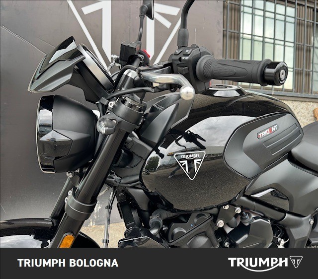 TRIUMPH Trident 800 Jet Black Abs