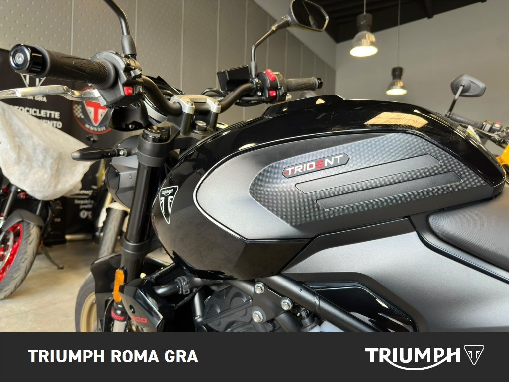 TRIUMPH Trident 800 Jet Black Abs