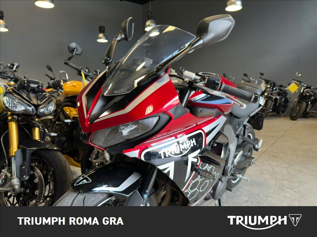 TRIUMPH Daytona 660 Abs