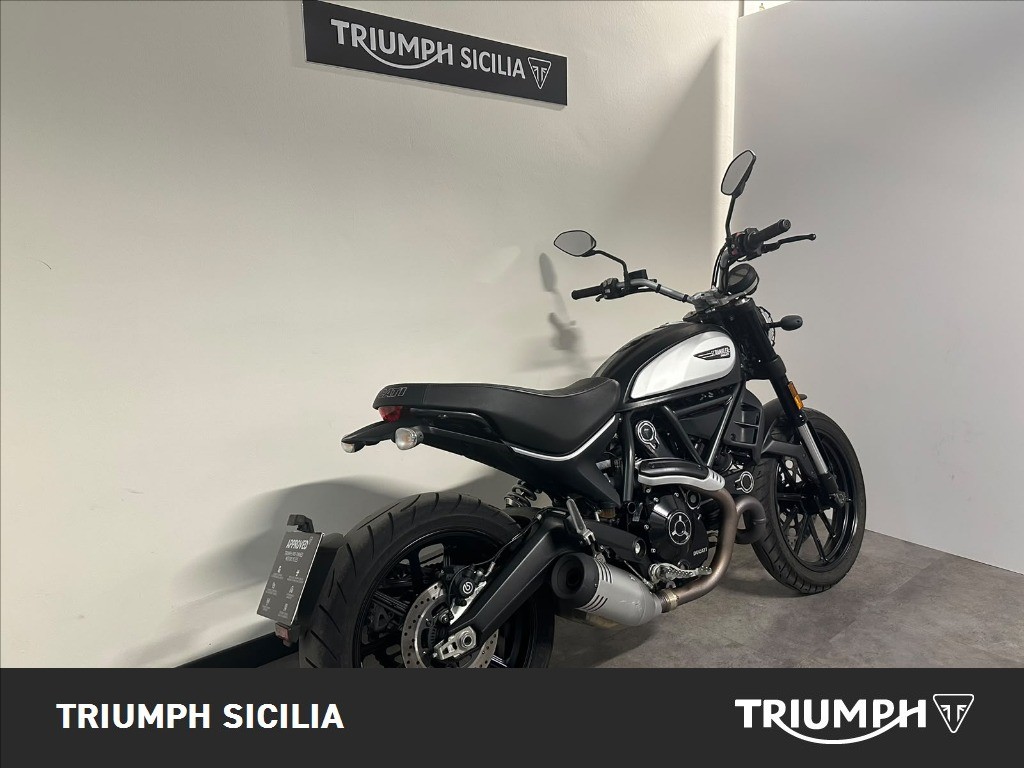 DUCATI Scrambler 800 Icon Dark #2