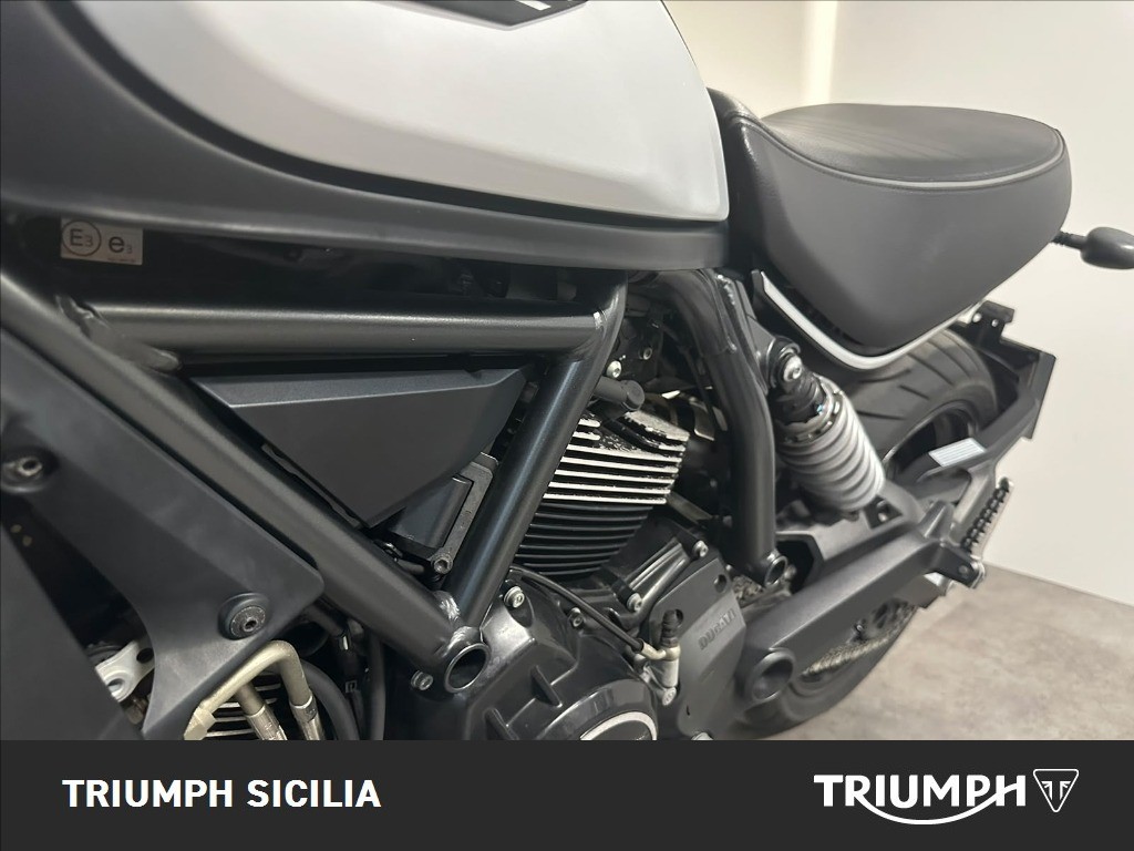 DUCATI Scrambler 800 Icon Dark #8