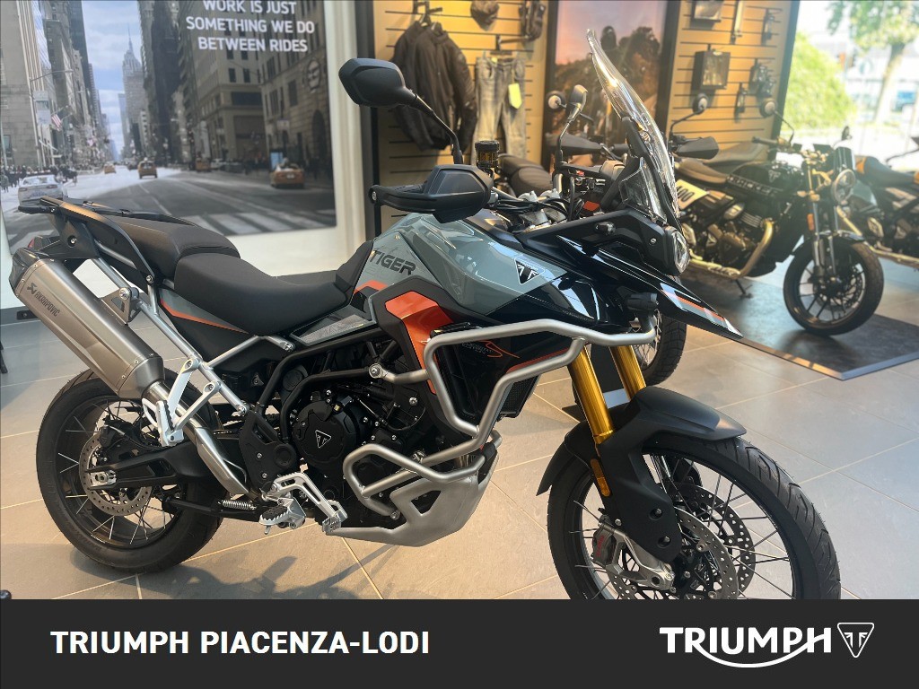 TRIUMPH Tiger 900 Desert Edition