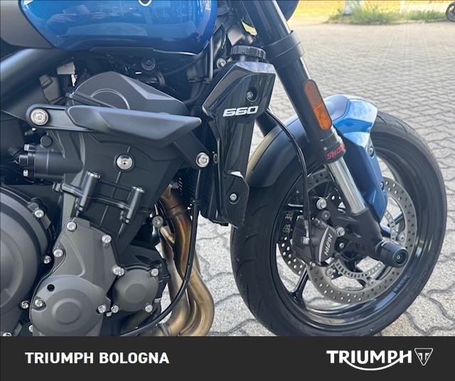 TRIUMPH Trident 660 Cobalt Blue / Sapphire Black Abs