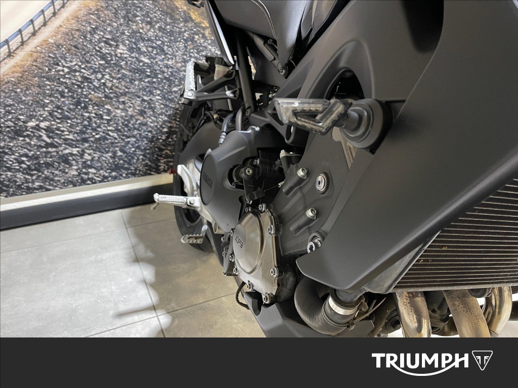 YAMAHA MT-09 850 Abs