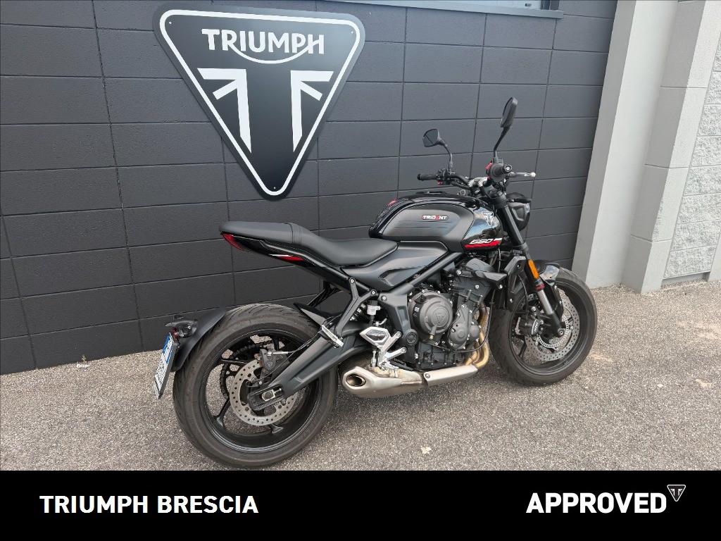 TRIUMPH Trident 660 Jet Black Abs