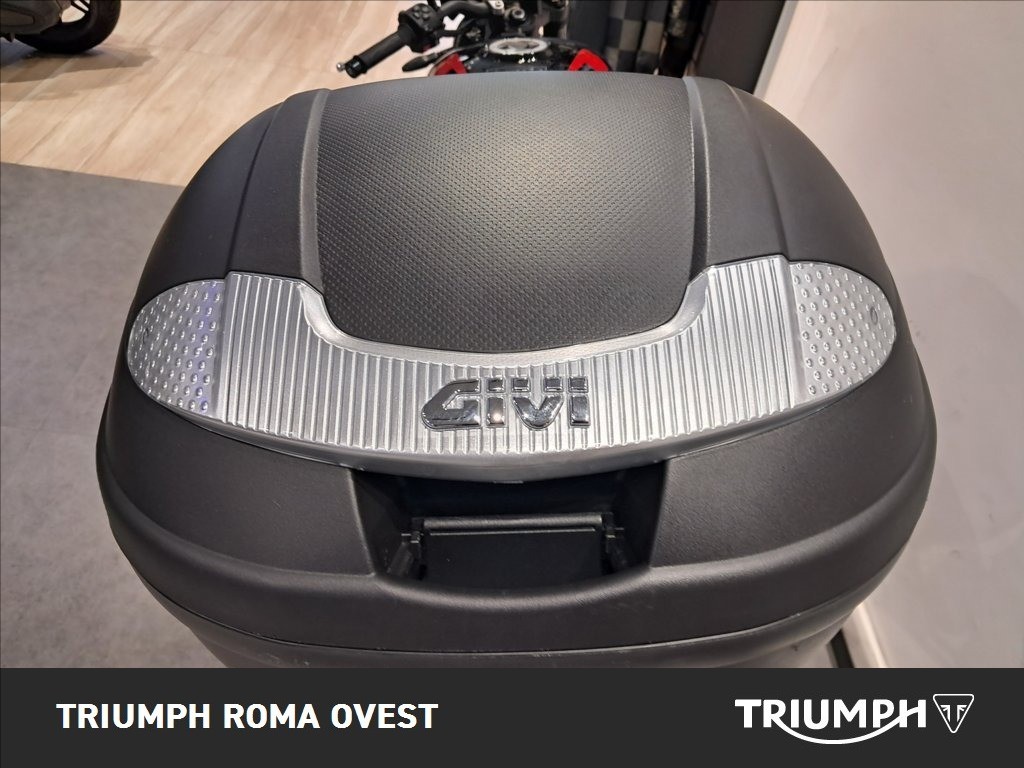TRIUMPH Trident 660 Triple Tribute Abs