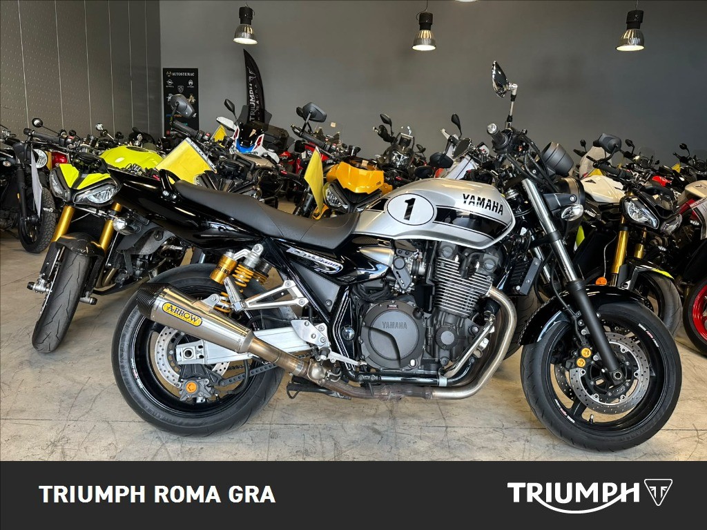 YAMAHA XJR 1300 