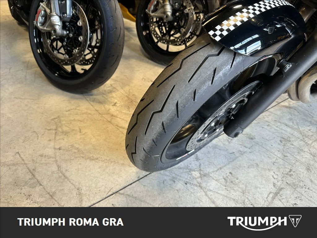 YAMAHA XJR 1300 
